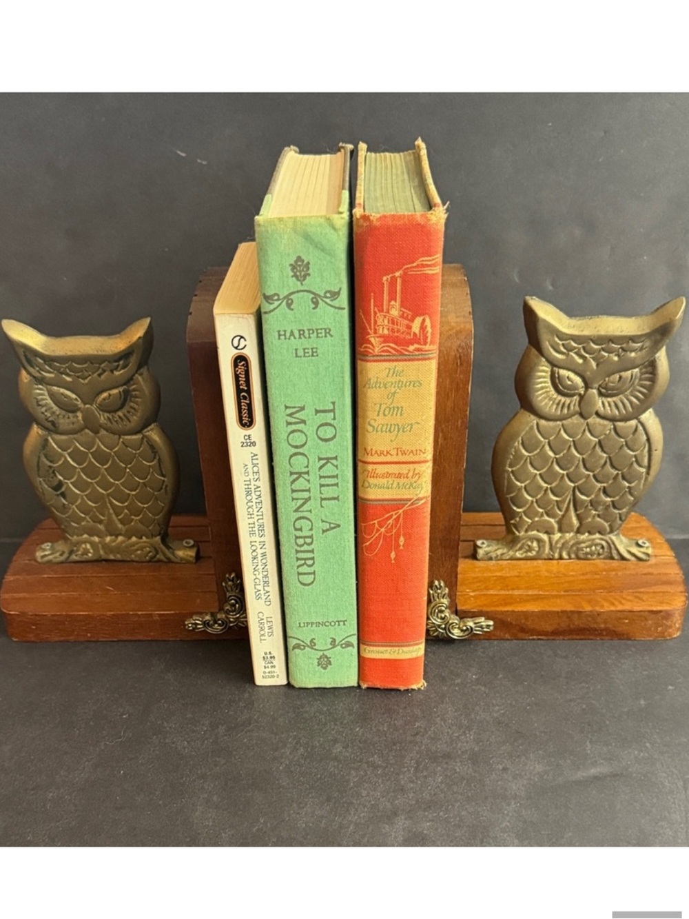 Vtg.70s Enesco Brass Owl bookends with wood base.Has some patina.